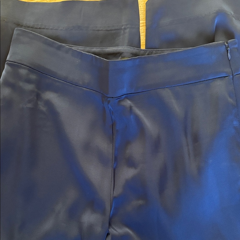 Ann Taylor Navy tie front blouse SP and wide leg slacks 4petite - EUC like new - Picture 9 of 15